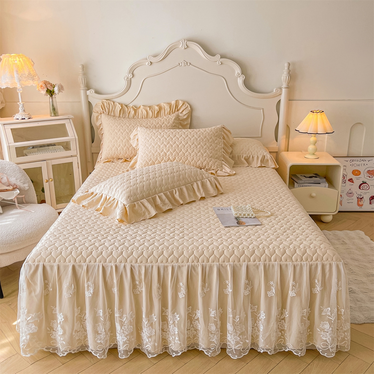 91家纺网 家纺一手货源 找家纺 好儿喜家纺 2025新款A类水洗棉床裙三件套-心语系列 心语-香槟