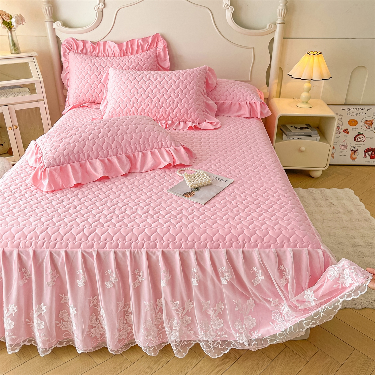 91家纺网 家纺一手货源 找家纺 （总）好儿喜家纺 2025新款A类水洗棉床裙三件套-心语系列