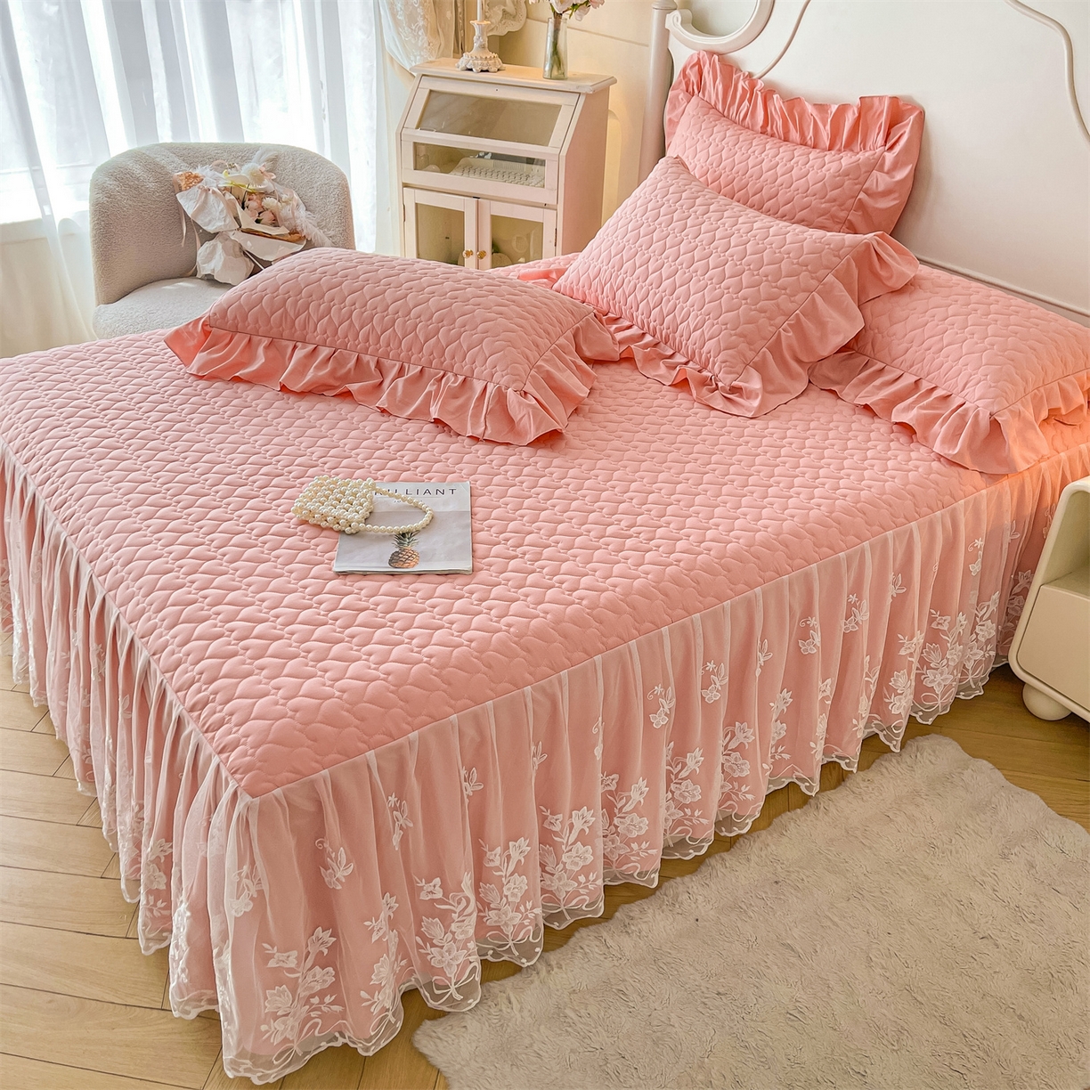 91家纺网 家纺一手货源 找家纺 好儿喜家纺 2025新款A类水洗棉床裙三件套-心语系列 心语-浅豆沙