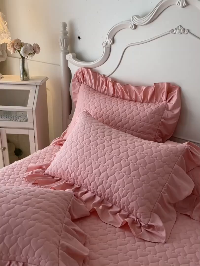 91家纺网 家纺一手货源 找家纺 好儿喜家纺 2025新款A类水洗棉床裙三件套-心语系列 心语-浅豆沙