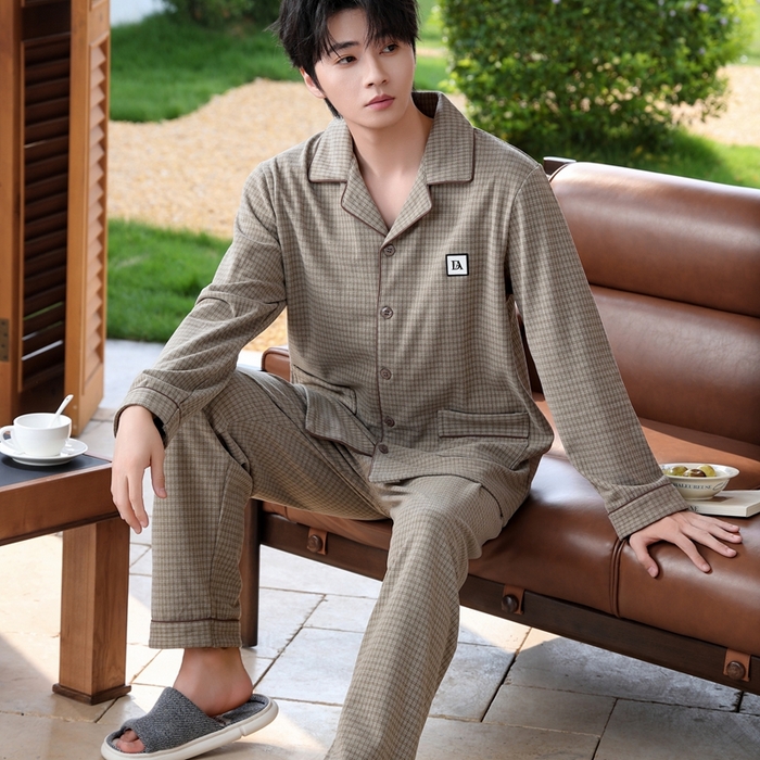 91家纺网 家纺一手货源 找家纺 洛兰沙家居馆 2025新款德绒绵竹加厚300克情侣睡衣男女款睡衣（翻领） 251602-2（男款）