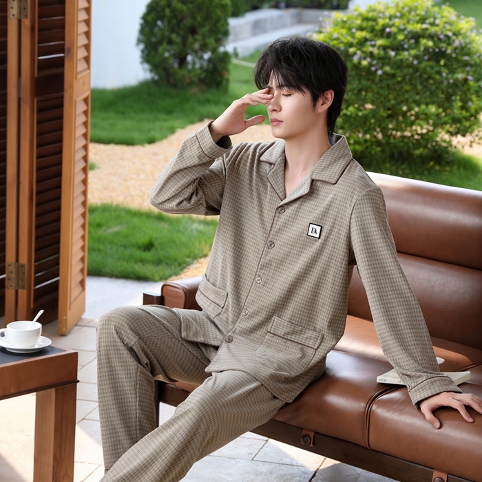 91家纺网 家纺一手货源 找家纺 洛兰沙家居馆 2025新款德绒绵竹加厚300克情侣睡衣男女款睡衣（翻领） 251602-2（男款）