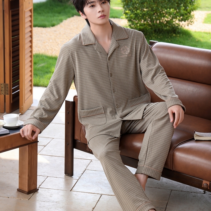 91家纺网 家纺一手货源 找家纺 洛兰沙家居馆 2025新款德绒绵竹加厚300克情侣睡衣男女款睡衣（翻领） 251603-1（男款）