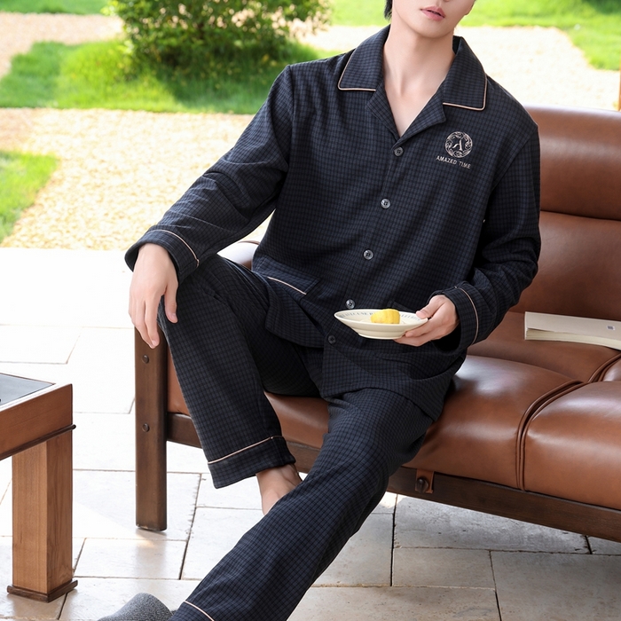 91家纺网 家纺一手货源 找家纺 洛兰沙家居馆 2025新款德绒绵竹加厚300克情侣睡衣男女款睡衣（翻领） 251603-2（男款）