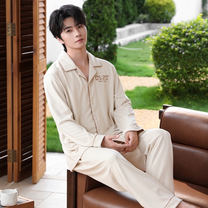 91家纺网 家纺一手货源 找家纺 洛兰沙家居馆 2025新款德绒绵竹加厚300克情侣睡衣男女款睡衣（翻领） 251604（男款）