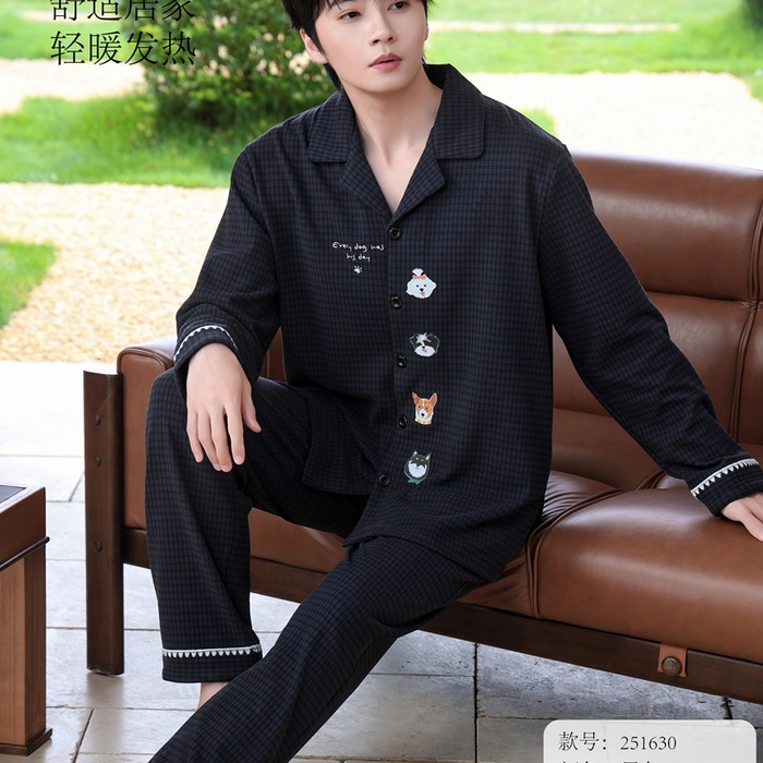 91家纺网 家纺一手货源 找家纺 洛兰沙家居馆 2025新款德绒绵竹加厚300克情侣睡衣男女款睡衣（翻领） 251630（情侣款男）