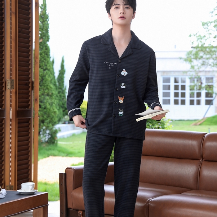 91家纺网 家纺一手货源 找家纺 洛兰沙家居馆 2025新款德绒绵竹加厚300克情侣睡衣男女款睡衣（翻领） 251630（情侣款男）