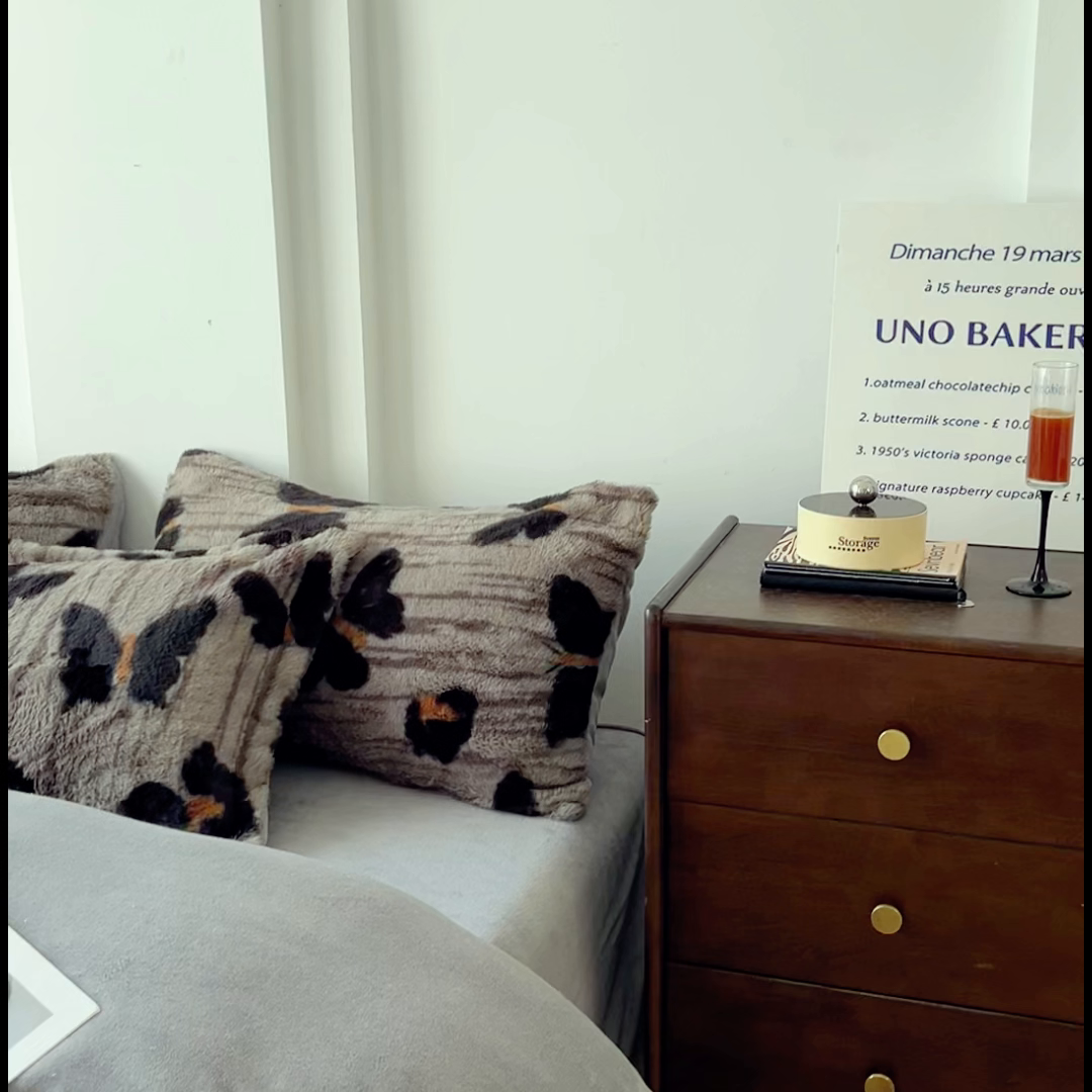 91家纺网 家纺一手货源 找家纺 梦纤绒 2025新款亲肤舒适兔毛印花牛奶绒保暖四件套一美拉德系 蝴蝶灰