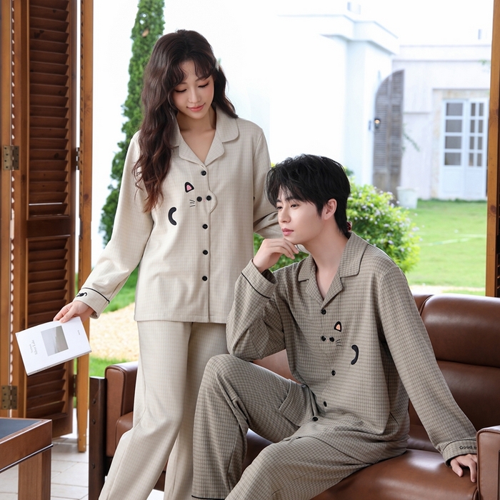 91家纺网 家纺一手货源 找家纺 洛兰沙家居馆 2025新款德绒绵竹加厚300克情侣睡衣男女款睡衣（翻领） 251631（情侣款男）