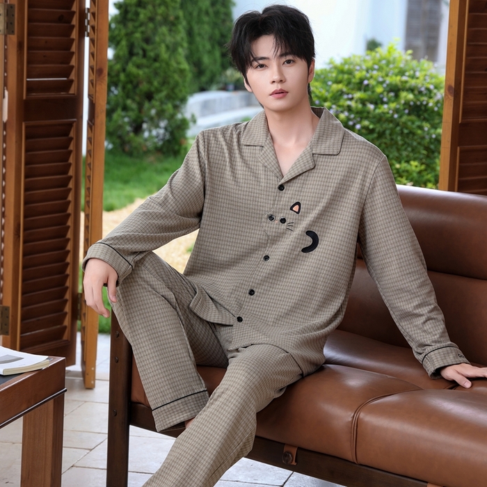 91家纺网 家纺一手货源 找家纺 洛兰沙家居馆 2025新款德绒绵竹加厚300克情侣睡衣男女款睡衣（翻领） 251631（情侣款男）