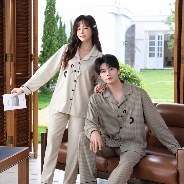 91家纺网 家纺一手货源 找家纺 洛兰沙家居馆 2025新款德绒绵竹加厚300克情侣睡衣男女款睡衣（翻领） 259631（情侣款女）