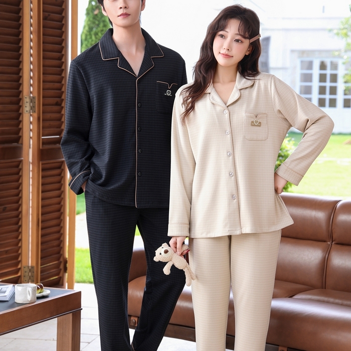 91家纺网 家纺一手货源 找家纺 洛兰沙家居馆 2025新款德绒绵竹加厚300克情侣睡衣男女款睡衣（翻领） 251632（情侣款男）