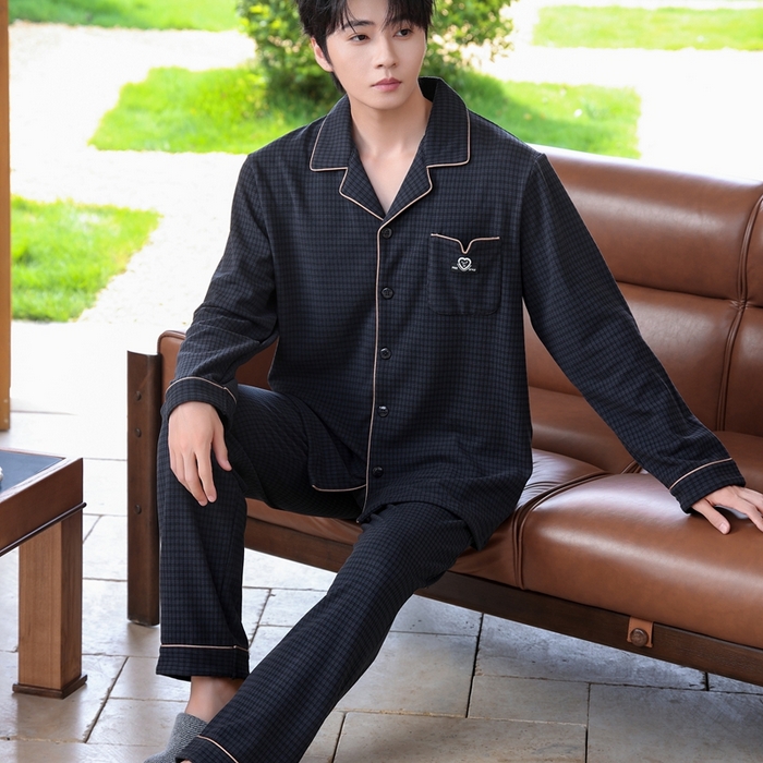 91家纺网 家纺一手货源 找家纺 洛兰沙家居馆 2025新款德绒绵竹加厚300克情侣睡衣男女款睡衣（翻领） 251632（情侣款男）