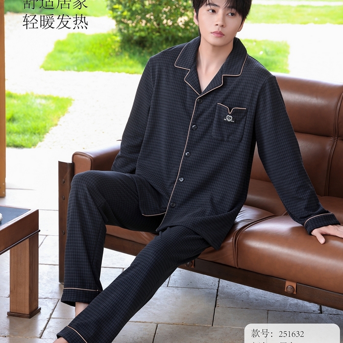 91家纺网 家纺一手货源 找家纺 洛兰沙家居馆 2025新款德绒绵竹加厚300克情侣睡衣男女款睡衣（翻领） 251632（情侣款男）