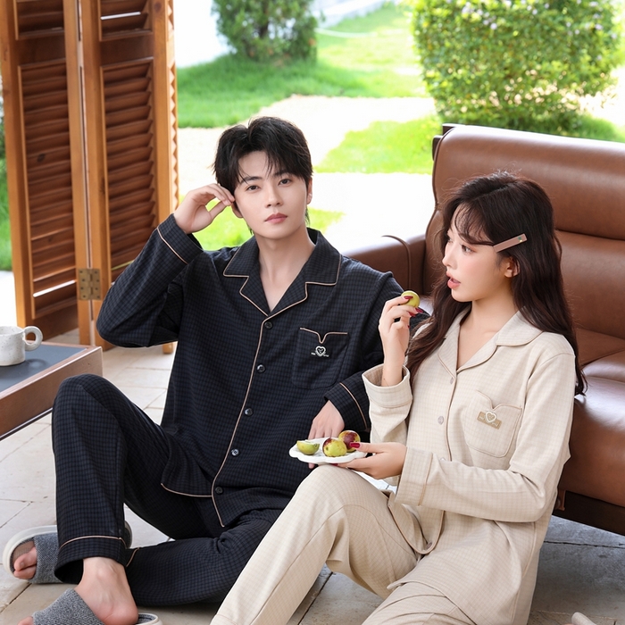 91家纺网 家纺一手货源 找家纺 洛兰沙家居馆 2025新款德绒绵竹加厚300克情侣睡衣男女款睡衣（翻领） 251632（情侣款男）