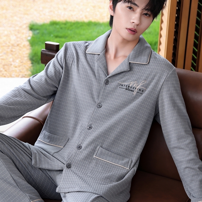 91家纺网 家纺一手货源 找家纺 洛兰沙家居馆 2025新款德绒绵竹加厚300克情侣睡衣男女款睡衣（翻领） 251701（男款）