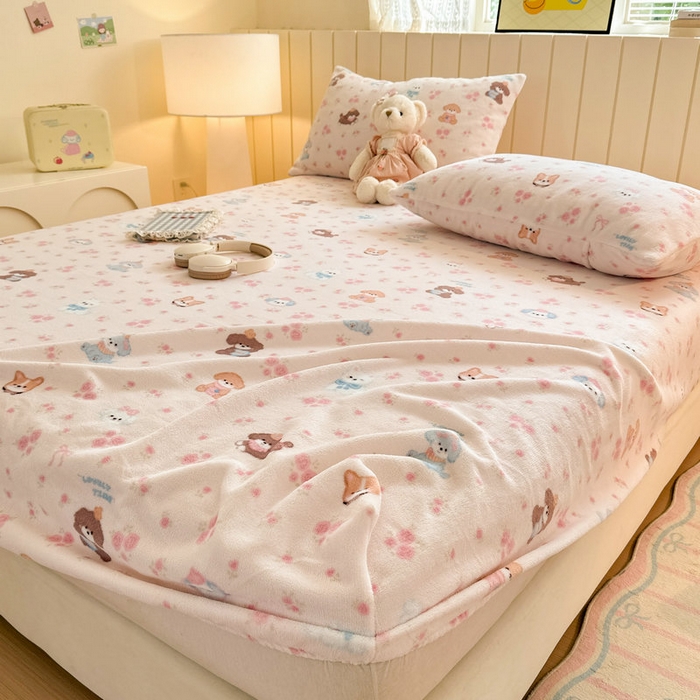 91家纺网 家纺一手货源 找家纺 丽美人家纺 2025年牛奶绒小版印花床笠单床笠床笠单件 油画小萌物