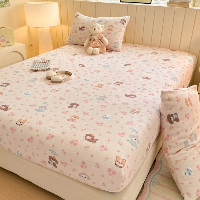 91家纺网 家纺一手货源 找家纺 丽美人家纺 2025年牛奶绒小版印花床笠单床笠床笠单件 油画小萌物