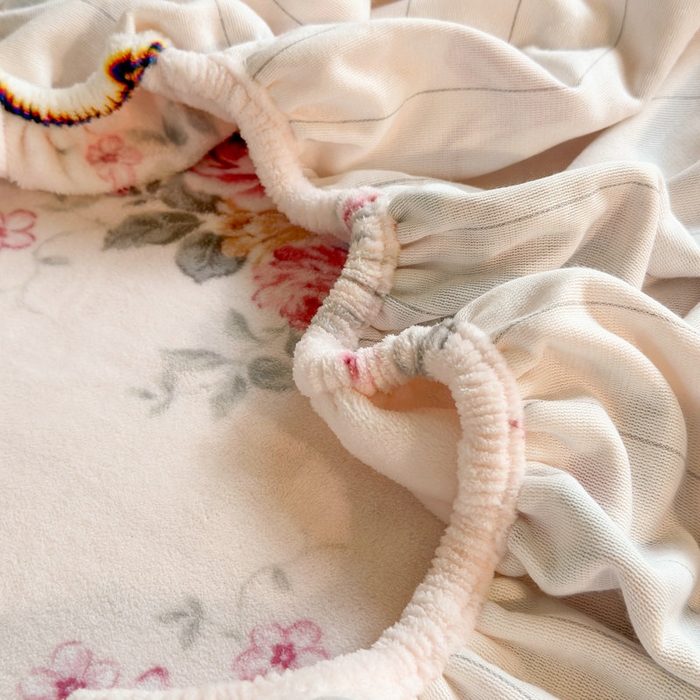 91家纺网 家纺一手货源 找家纺 丽美人家纺 2025年牛奶绒小版印花床笠单床笠床笠单件 春风沐歌