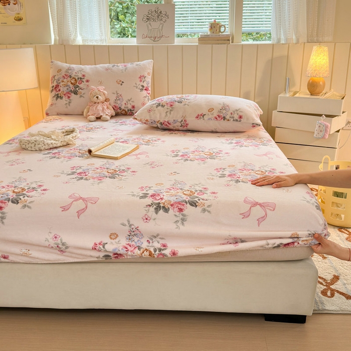 91家纺网 家纺一手货源 找家纺 丽美人家纺 2025年牛奶绒小版印花床笠单床笠床笠单件 春风沐歌