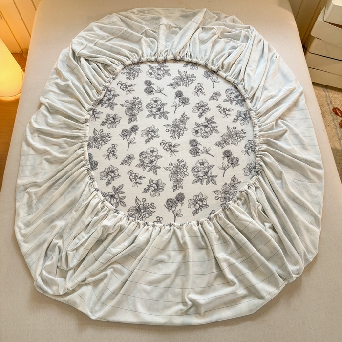 91家纺网 家纺一手货源 找家纺 丽美人家纺 2025年牛奶绒小版印花床笠单床笠床笠单件 复古山茶