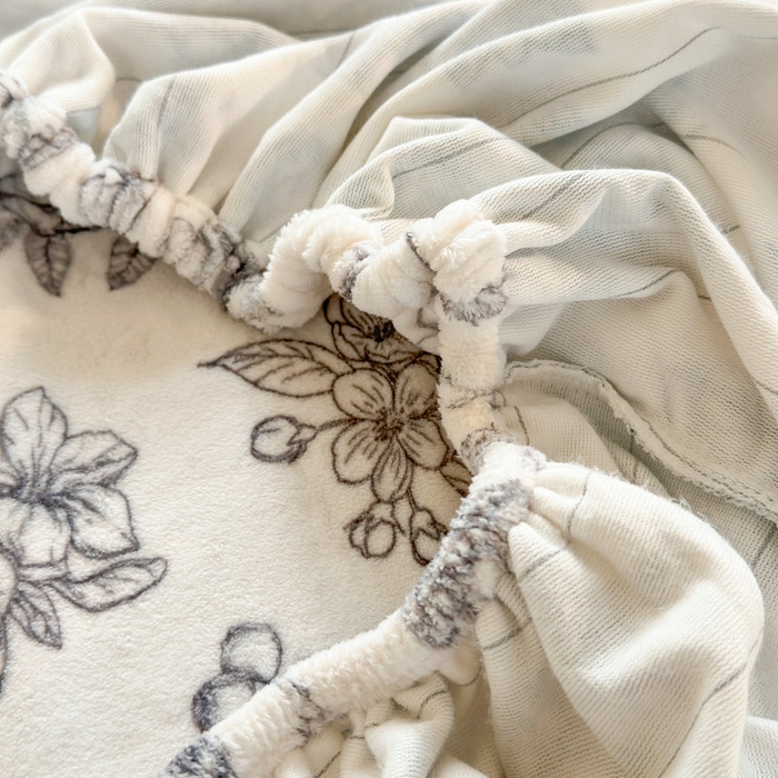 91家纺网 家纺一手货源 找家纺 丽美人家纺 2025年牛奶绒小版印花床笠单床笠床笠单件 复古山茶