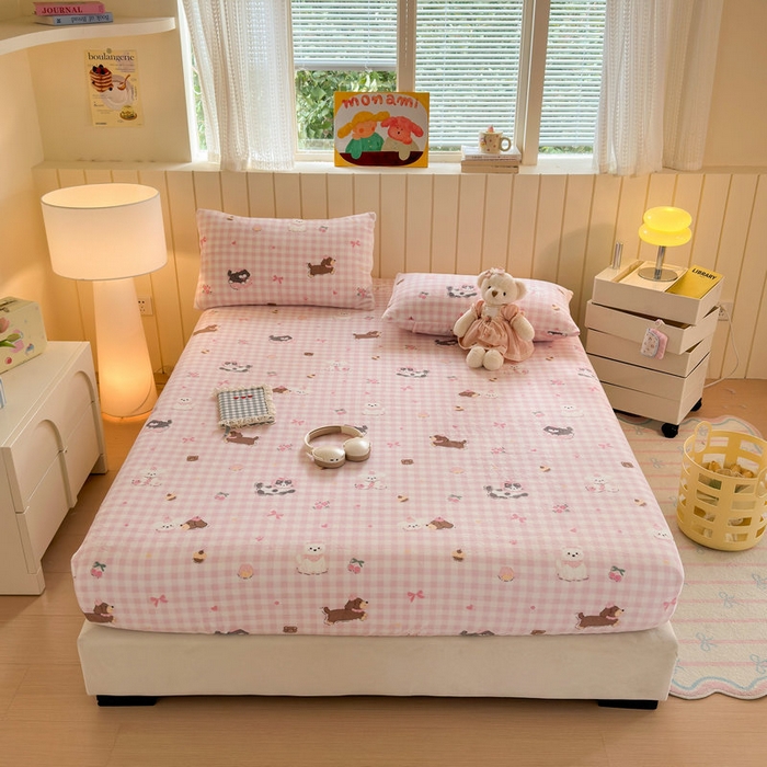 91家纺网 家纺一手货源 找家纺 丽美人家纺 2025年牛奶绒小版印花床笠单床笠床笠单件 格子小狗