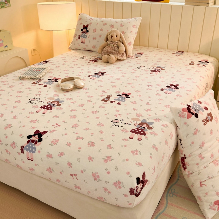 91家纺网 家纺一手货源 找家纺 丽美人家纺 2025年牛奶绒小版印花床笠单床笠床笠单件 玫瑰女孩