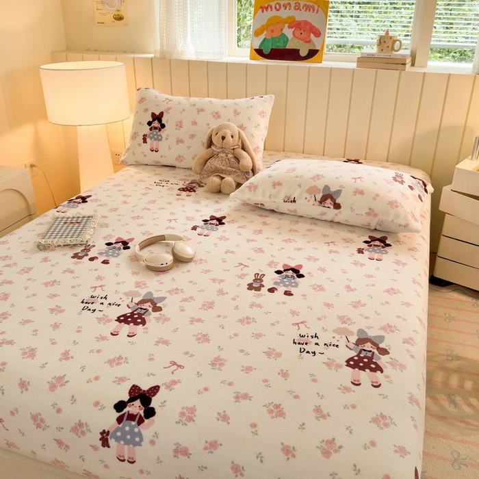 91家纺网 家纺一手货源 找家纺 丽美人家纺 2025年牛奶绒小版印花床笠单床笠床笠单件 玫瑰女孩