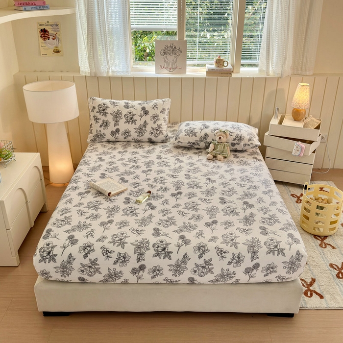 91家纺网 家纺一手货源 找家纺 丽美人家纺 2025年牛奶绒小版印花床笠单床笠床笠单件 复古山茶