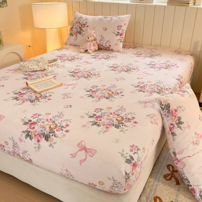 91家纺网 家纺一手货源 找家纺 丽美人家纺 2025年牛奶绒小版印花床笠单床笠床笠单件 春风沐歌