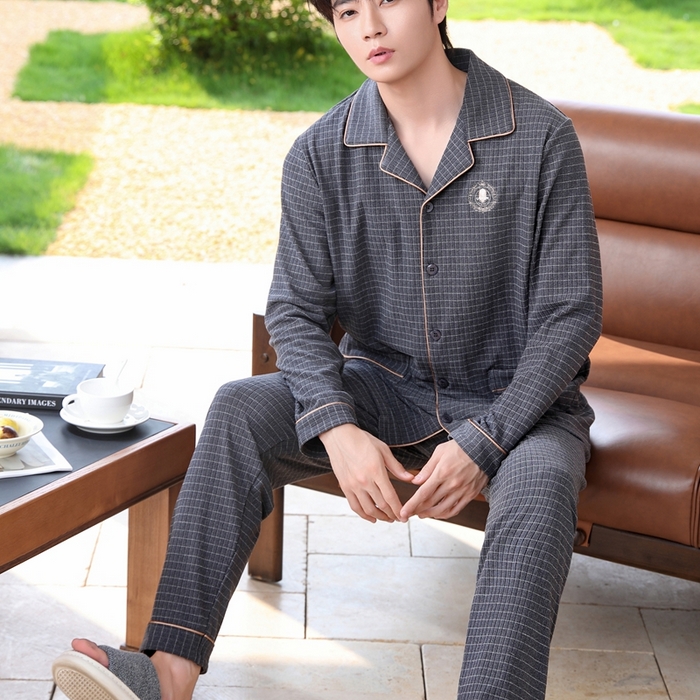 91家纺网 家纺一手货源 找家纺 洛兰沙家居馆 2025新款德绒绵竹加厚300克情侣睡衣男女款睡衣（翻领） 251702-1（男款）