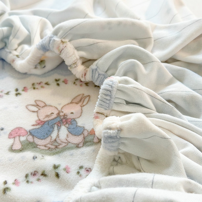 91家纺网 家纺一手货源 找家纺 丽美人家纺 2025年牛奶绒小版印花床笠单床笠床笠单件 花边小兔