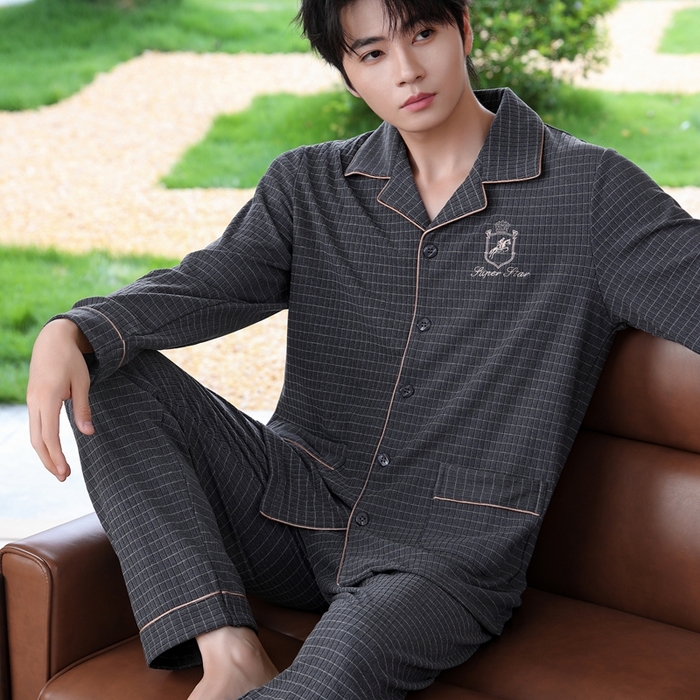 91家纺网 家纺一手货源 找家纺 洛兰沙家居馆 2025新款德绒绵竹加厚300克情侣睡衣男女款睡衣（翻领） 251703（男款）