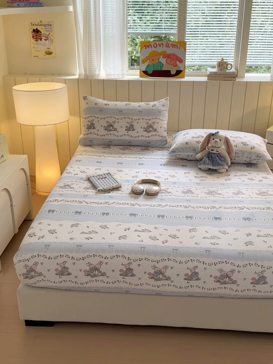 91家纺网 家纺一手货源 找家纺 丽美人家纺 2025年牛奶绒小版印花床笠单床笠床笠单件 花边小兔