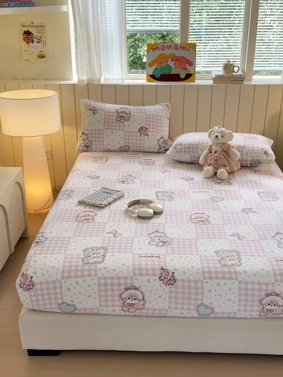 91家纺网 家纺一手货源 找家纺 丽美人家纺 2025年牛奶绒小版印花床笠单床笠床笠单件 萌熊日记