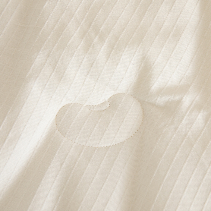 91家纺网 家纺一手货源 找家纺 （总）纪梵茜 2025新款59%豆朴原棉大豆被子被芯场景二