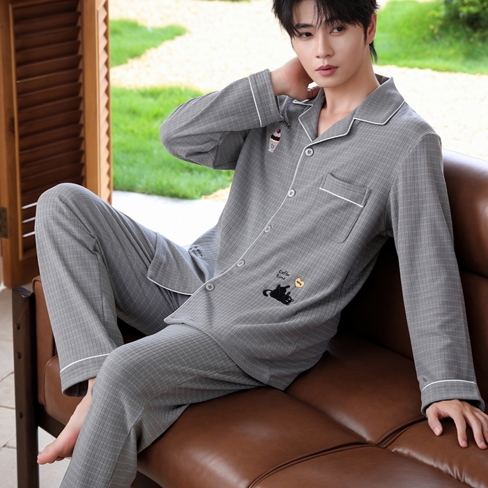 91家纺网 家纺一手货源 找家纺 洛兰沙家居馆 2025新款德绒绵竹加厚300克情侣睡衣男女款睡衣（翻领） 251730（情侣款男）