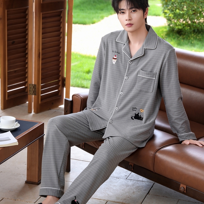 91家纺网 家纺一手货源 找家纺 洛兰沙家居馆 2025新款德绒绵竹加厚300克情侣睡衣男女款睡衣（翻领） 251730（情侣款男）