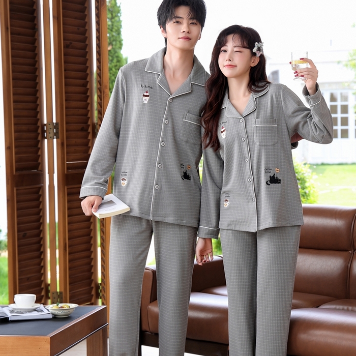 91家纺网 家纺一手货源 找家纺 洛兰沙家居馆 2025新款德绒绵竹加厚300克情侣睡衣男女款睡衣（翻领） 259730（情侣款女）