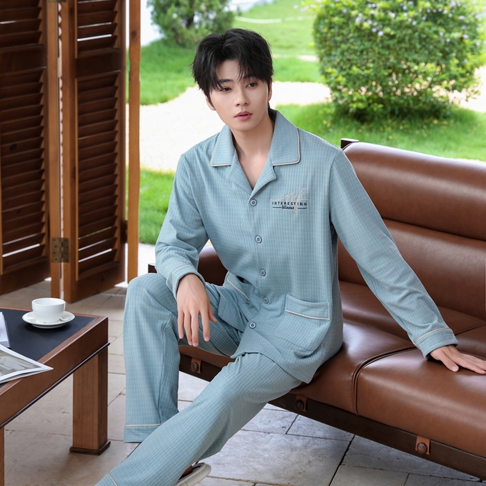 91家纺网 家纺一手货源 找家纺 洛兰沙家居馆 2025新款德绒绵竹加厚300克情侣睡衣男女款睡衣（翻领） 251731（情侣款男）