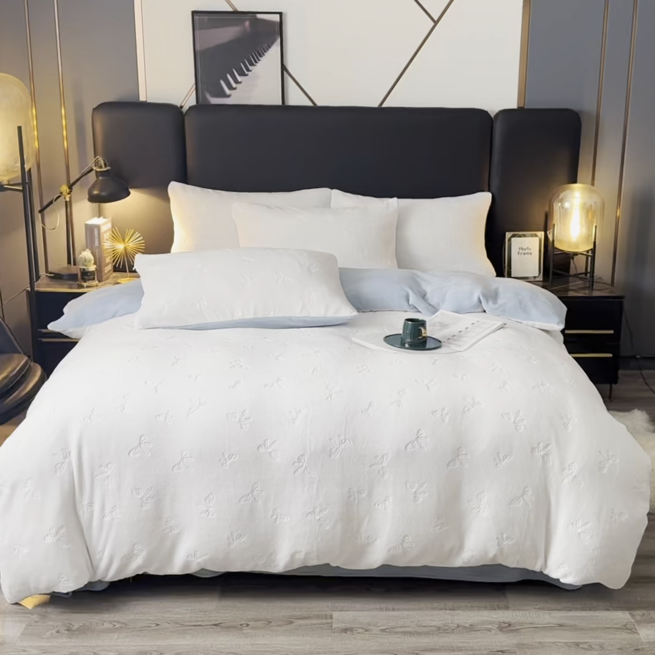 91家纺网 家纺一手货源 找家纺 米瑞娜 2025新款牛奶绒四件套 蝴蝶结-白蓝