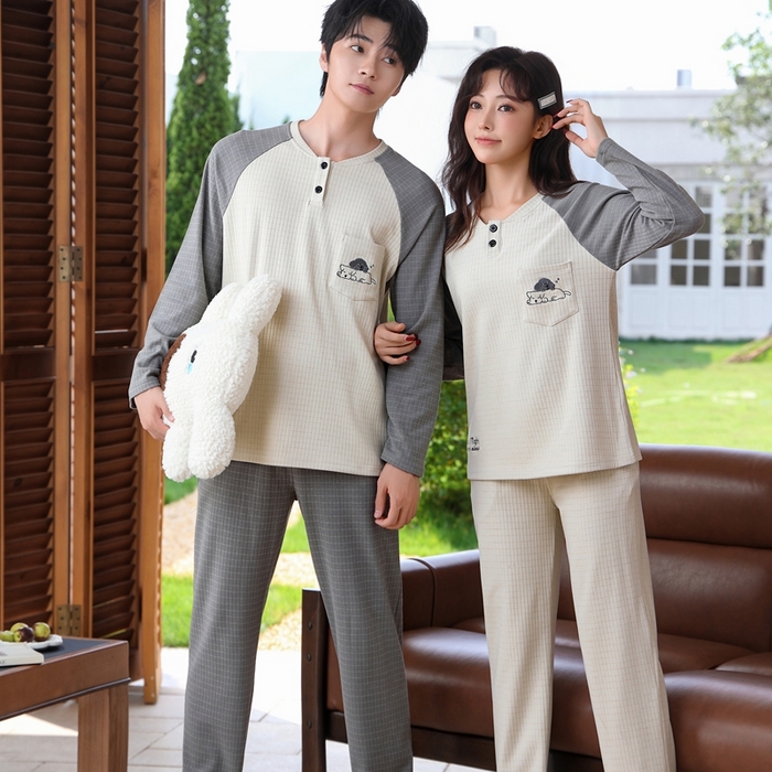 91家纺网 家纺一手货源 找家纺 洛兰沙家居馆 2025新款德绒绵竹加厚300克情侣睡衣男女款睡衣（翻领） 251750（情侣款男）