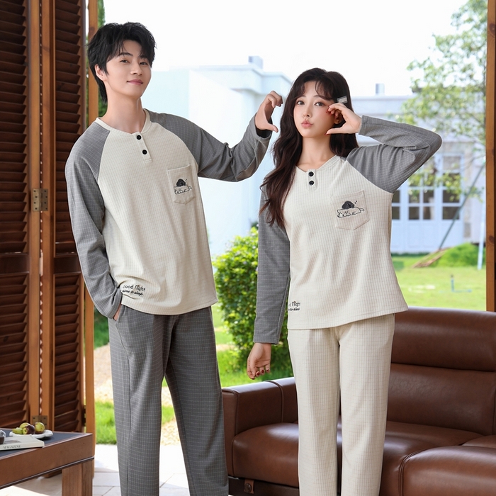 91家纺网 家纺一手货源 找家纺 洛兰沙家居馆 2025新款德绒绵竹加厚300克情侣睡衣男女款睡衣（翻领） 251750（情侣款男）