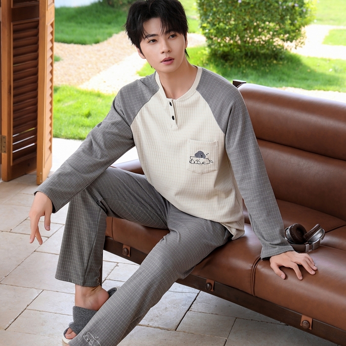 91家纺网 家纺一手货源 找家纺 洛兰沙家居馆 2025新款德绒绵竹加厚300克情侣睡衣男女款睡衣（翻领） 251750（情侣款男）