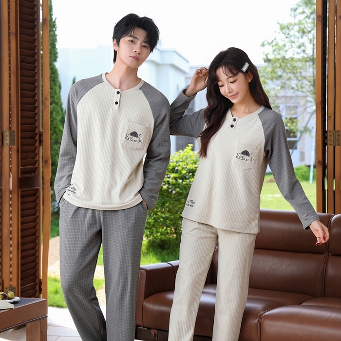 91家纺网 家纺一手货源 找家纺 洛兰沙家居馆 2025新款德绒绵竹加厚300克情侣睡衣男女款睡衣（翻领） 259750（情侣款女）