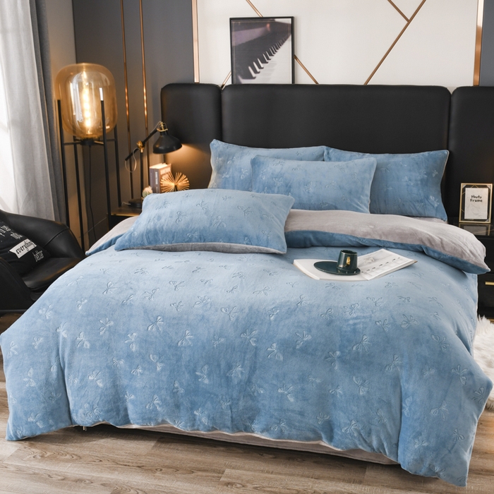 91家纺网 家纺一手货源 找家纺 米瑞娜 2025新款牛奶绒四件套 蝴蝶结-蓝灰