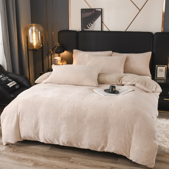 91家纺网 家纺一手货源 找家纺 米瑞娜 2025新款牛奶绒四件套 蝴蝶结-奶杏