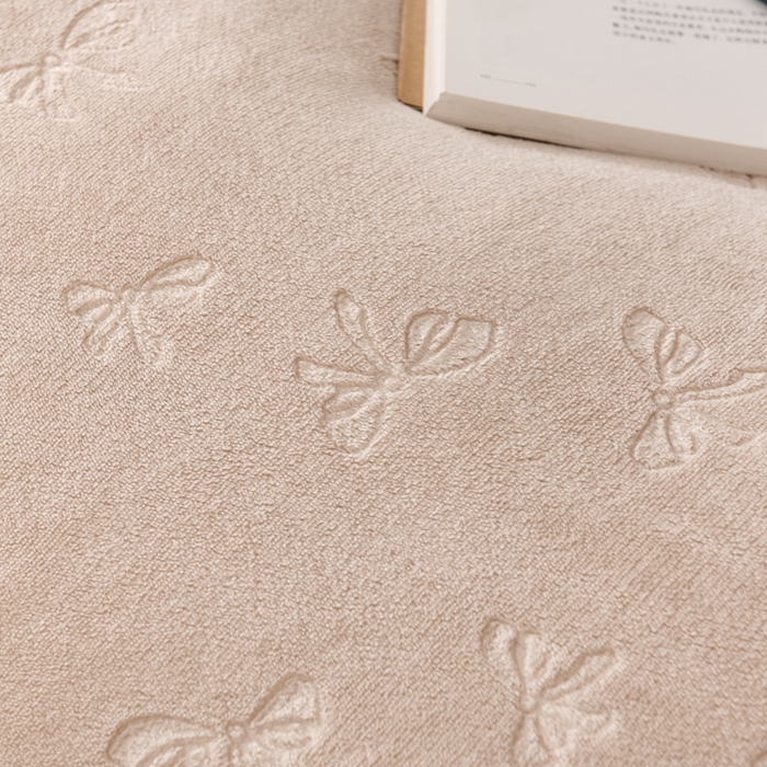 91家纺网 家纺一手货源 找家纺 米瑞娜 2025新款牛奶绒四件套 蝴蝶结-奶杏