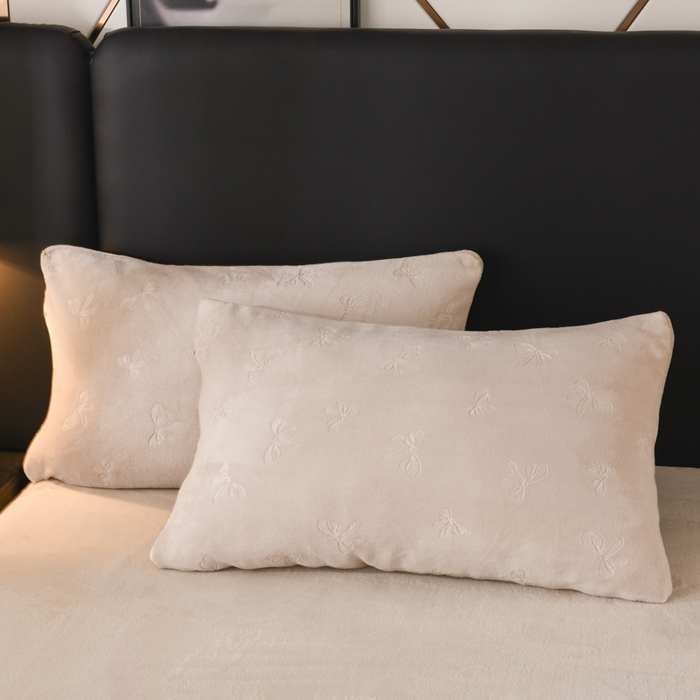 91家纺网 家纺一手货源 找家纺 米瑞娜 2025新款牛奶绒四件套 蝴蝶结-奶杏